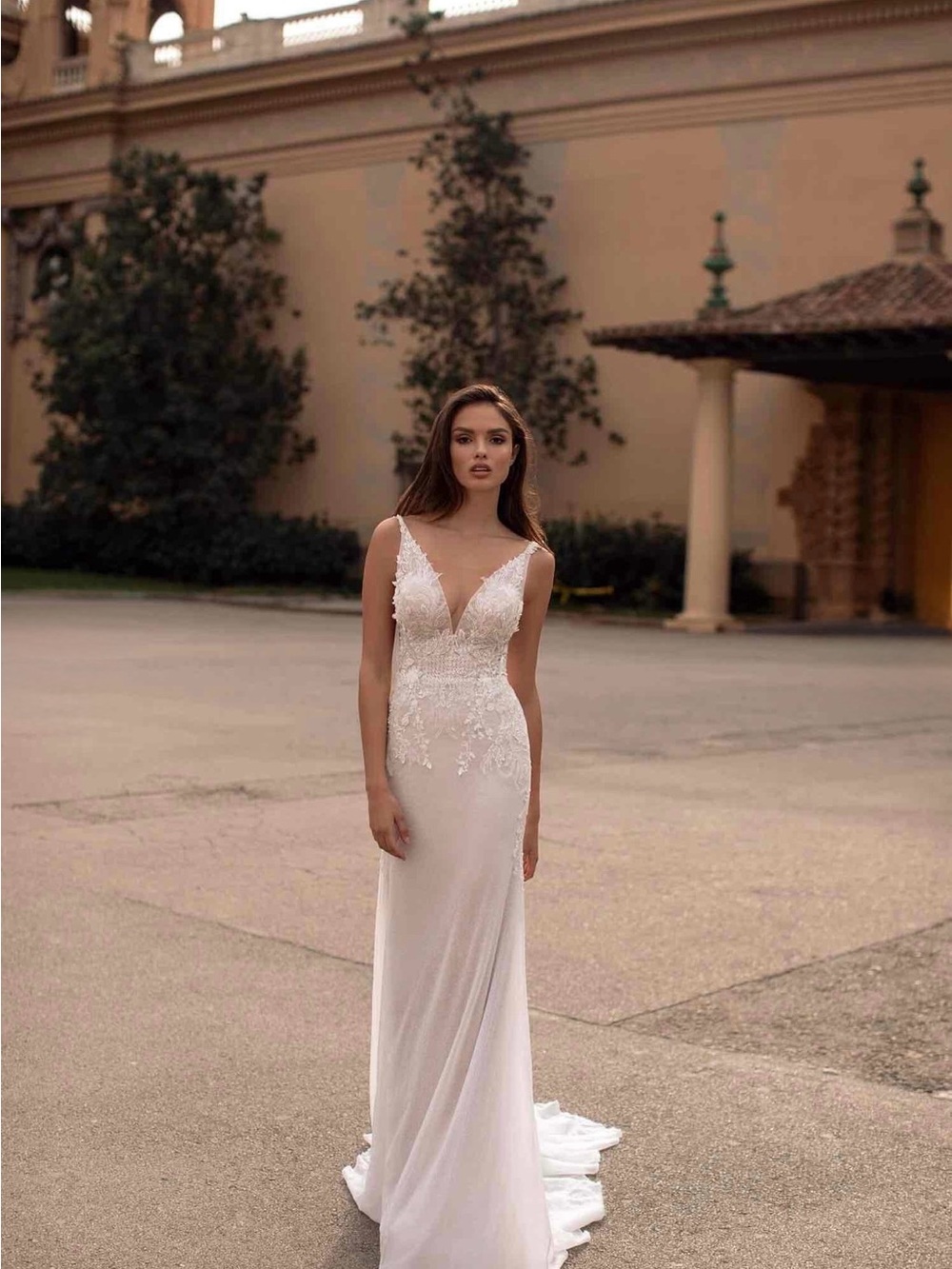 New with tags Giovanna Alessandro Esther with Dramatic Overskirt - Picture 3 of 6